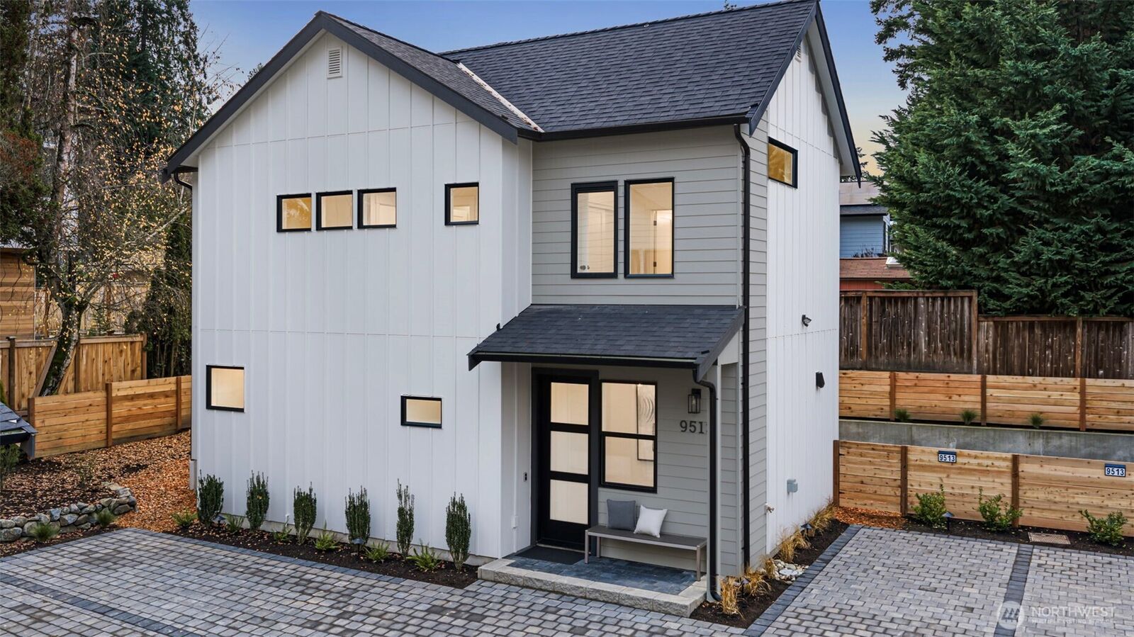 Property Photo:  9513  132nd Avenue NE  WA 98033 