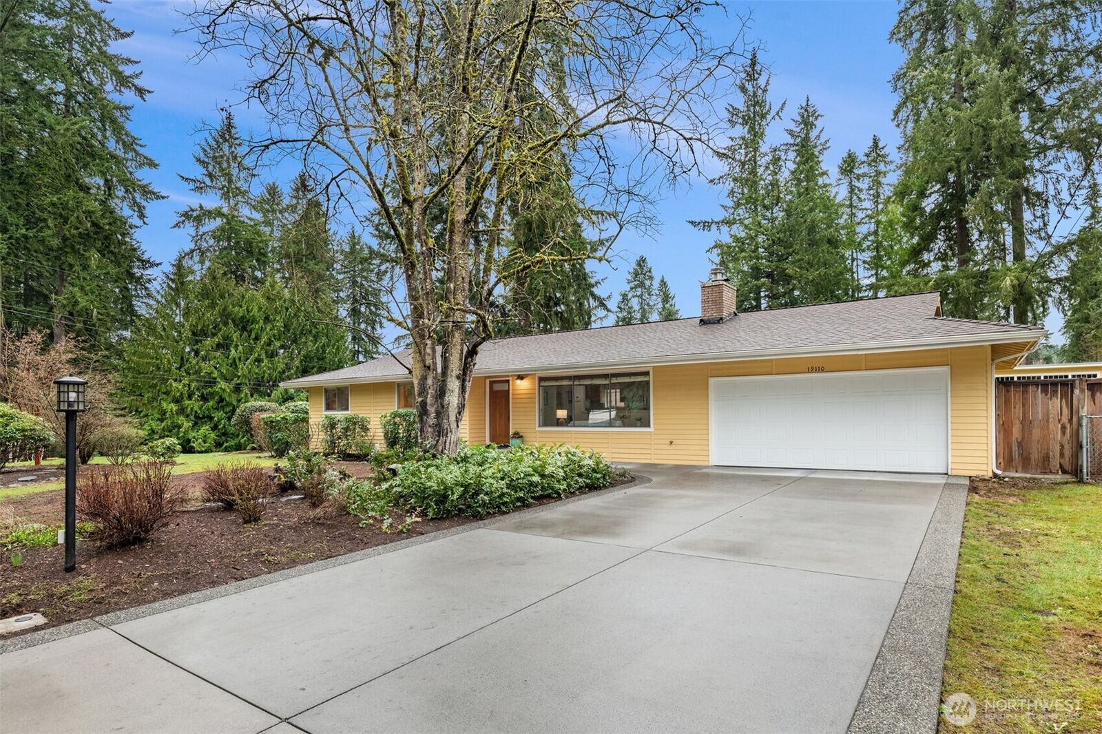 Property Photo:  19110 NE 173rd Street  WA 98072 