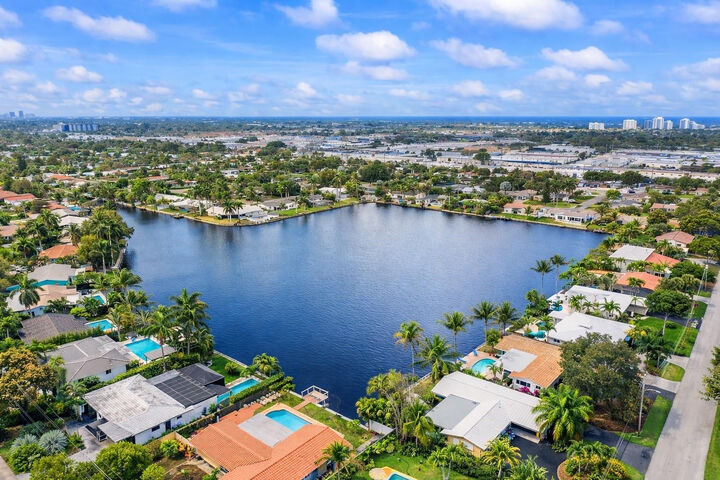 Property Photo:  1540 NE 47th Street  FL 33334 