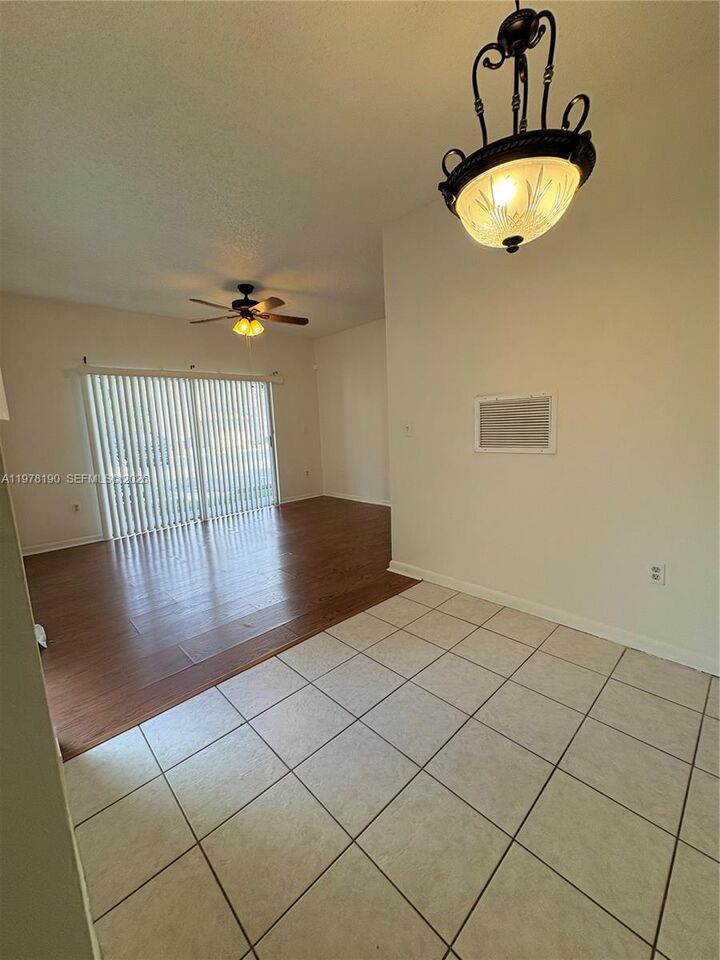 Property Photo:  1701 NW 96th Ter 1E  FL 33024 