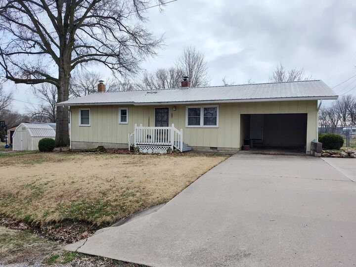 Property Photo:  410 First Street  MO 65674 
