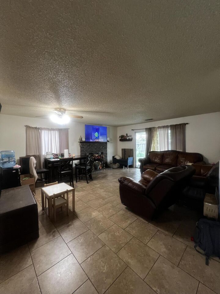 Property Photo:  1061 Greenfield Drive  CA 93257 