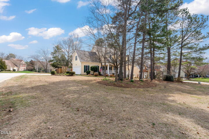 Property Photo:  101 Brant Point Place  NC 27513 