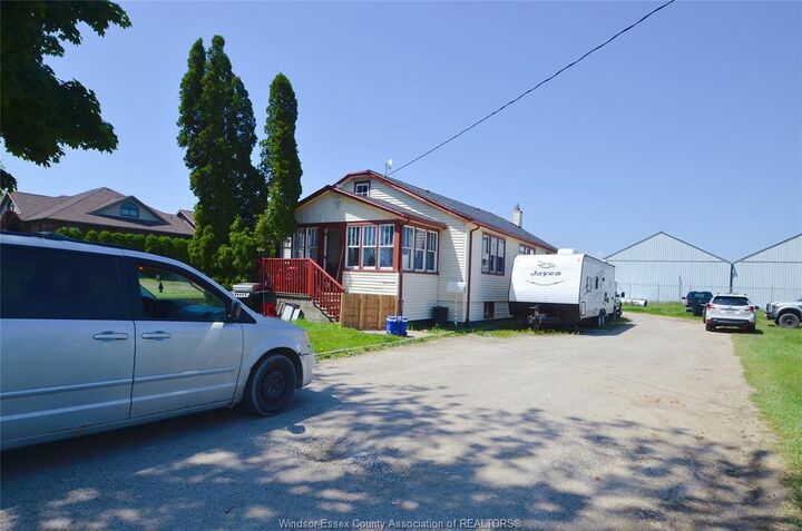 325 Talbot Street W — photo 1