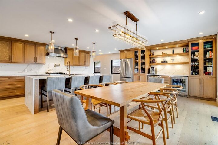 Photo de la propriété:  20 Elizabeth Crescent  ON N8H 4Y1 