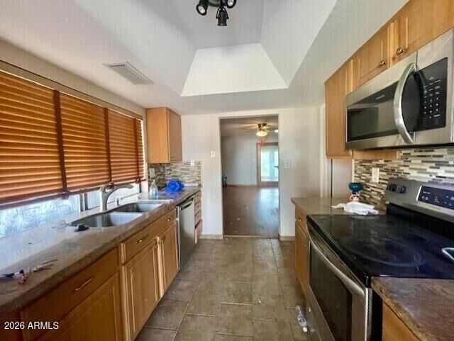 Property Photo:  2905 W Glendale Avenue  AZ 85051 