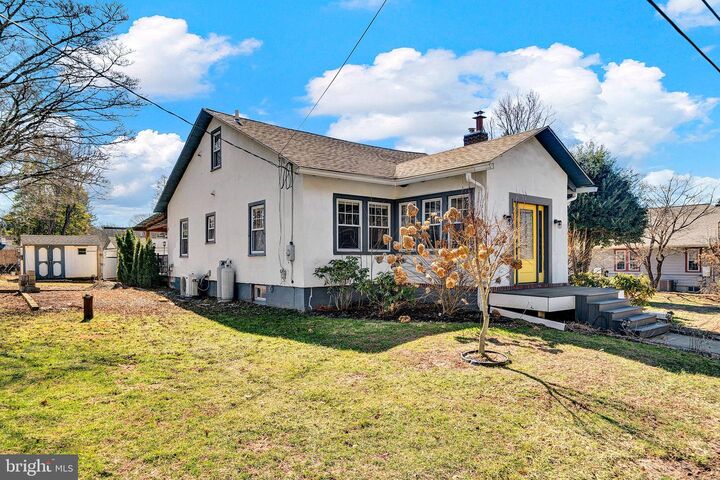 Property Photo:  35 Lafayette Avenue  NJ 08560 