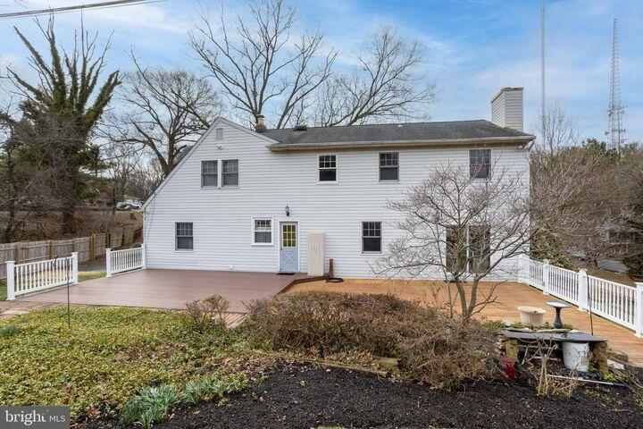 Property Photo:  2012 Cedar Circle Drive  MD 21228 