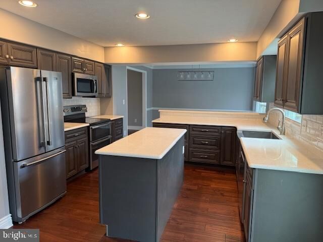 Property Photo:  7870 Golden Pine Circle  MD 21144 