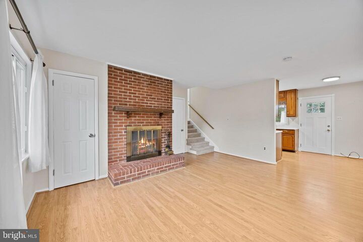 Property Photo:  1517 James Street  VA 22191 