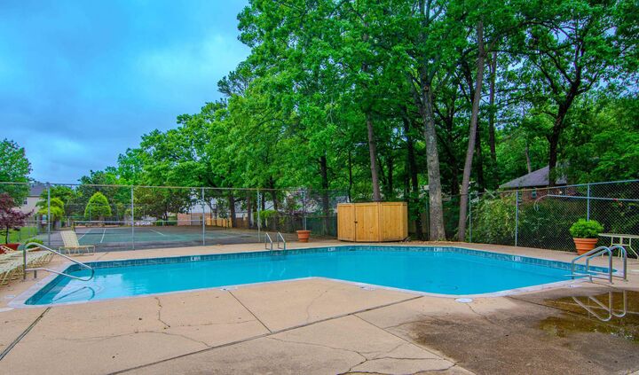 Property Photo:  81 Kingsbridge Way  AR 72212 