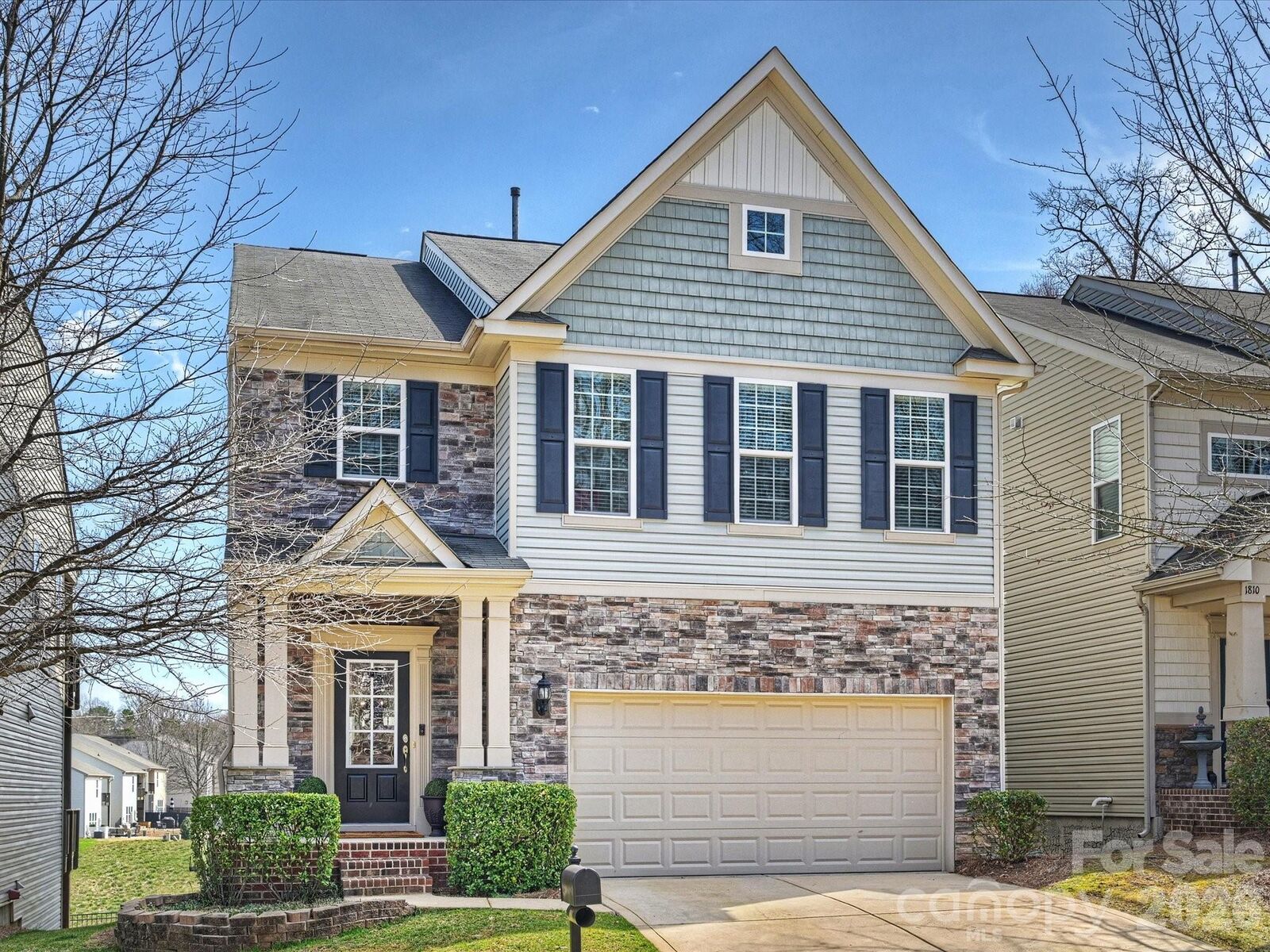 Property Photo: 1814 Sunchaser Lane NC 28210