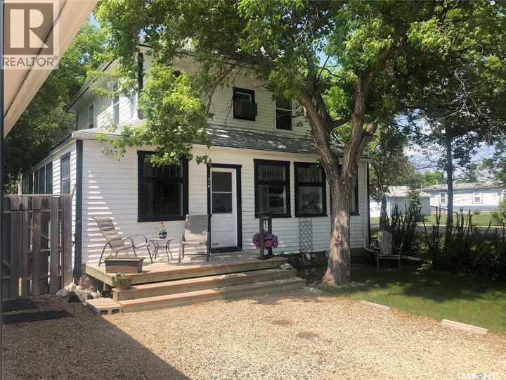 Property Photo: 319 Carlyle Street SK S0C 0G0
