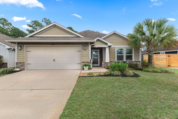Property Photo:  2686 Hartman Court  FL 32566 