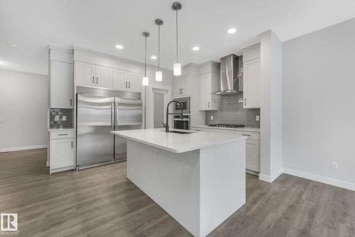 Property Photo:  9927 226 Street NW  AB T5T 7V2 