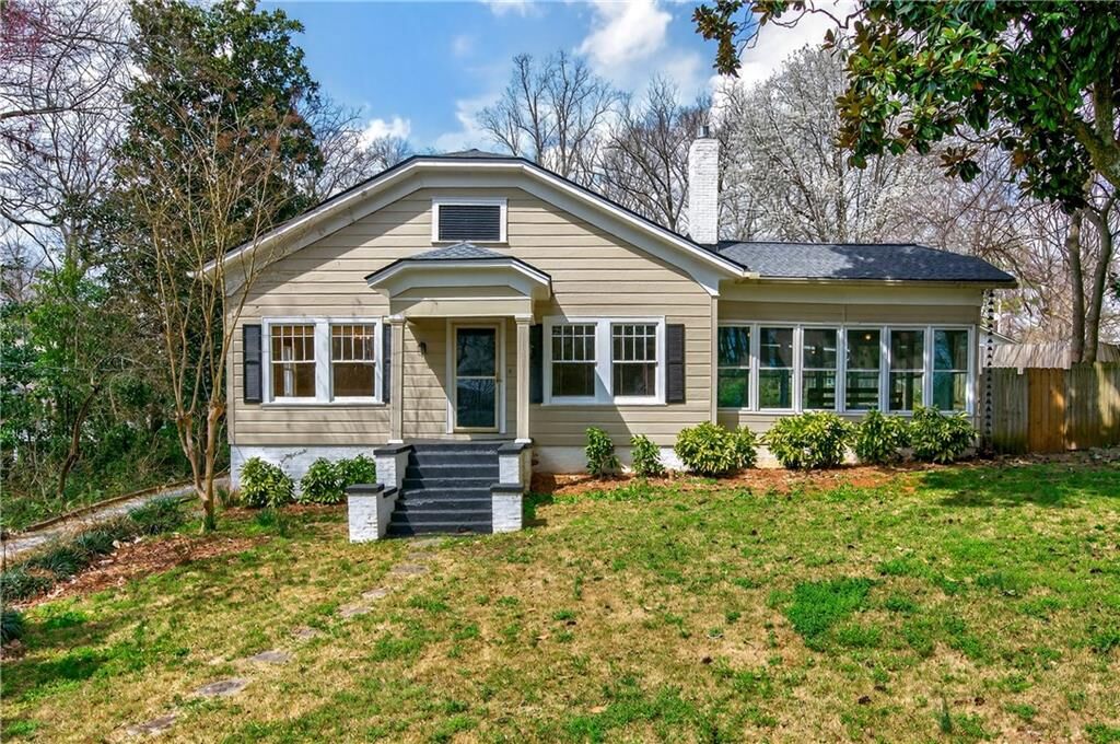 Property Photo:  304 E Jackson Street  GA 30518 