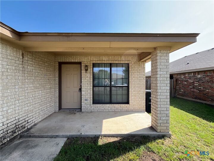 Property Photo:  1305 Nicholas Circle  TX 76542 