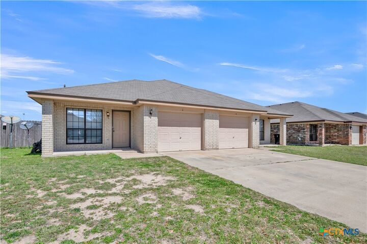 Property Photo:  1305 Nicholas Circle  TX 76542 