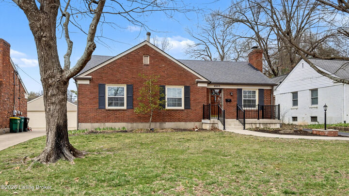 Property Photo:  4505 Fox Run Rd  KY 40207 