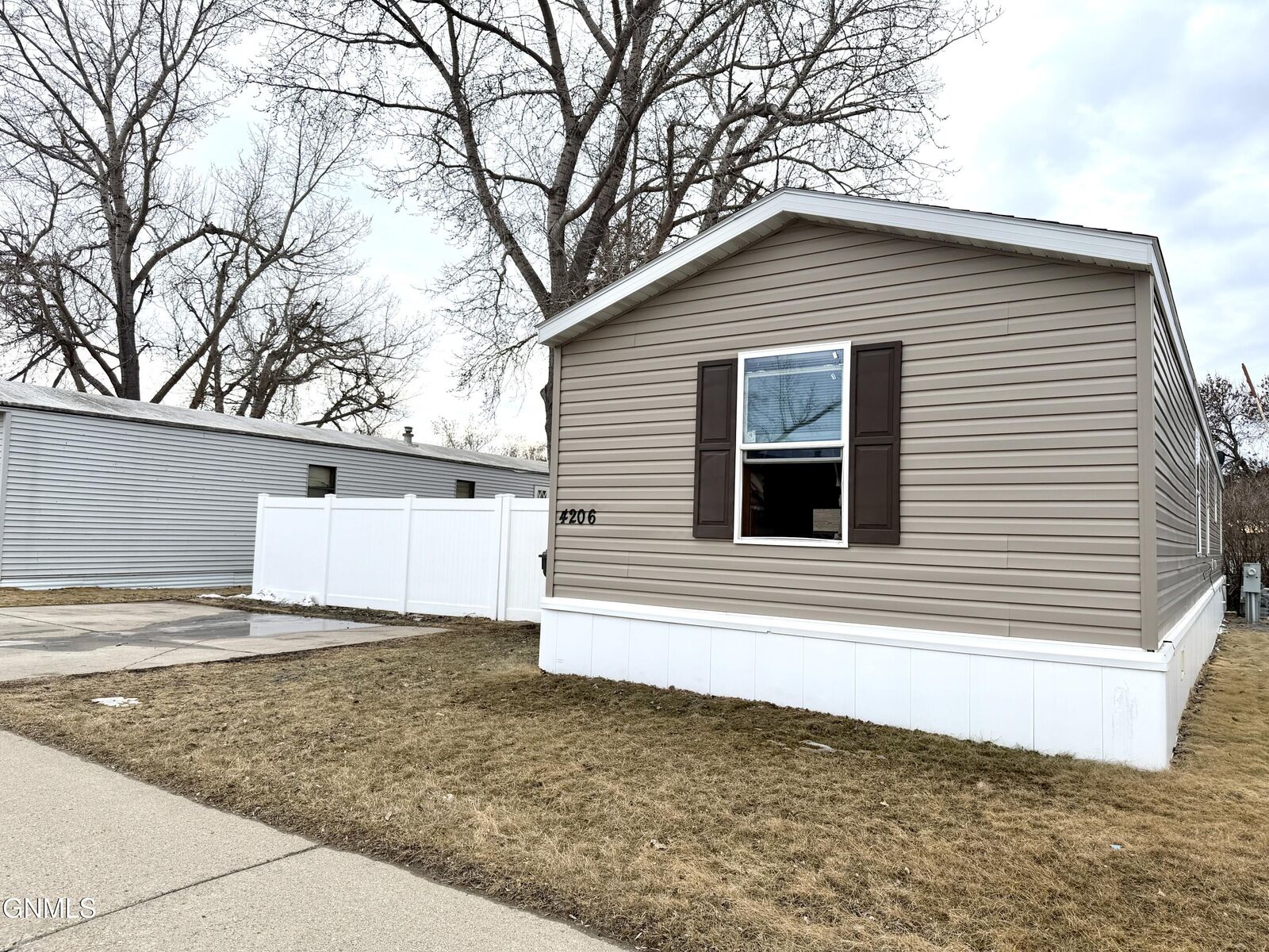 Property Photo:  4206 Patriot Drive  ND 58503 