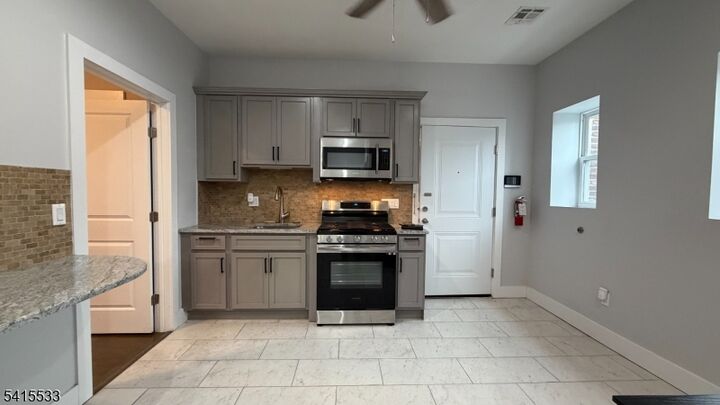 Property Photo:  273 16th Ave 3R  NJ 07103 