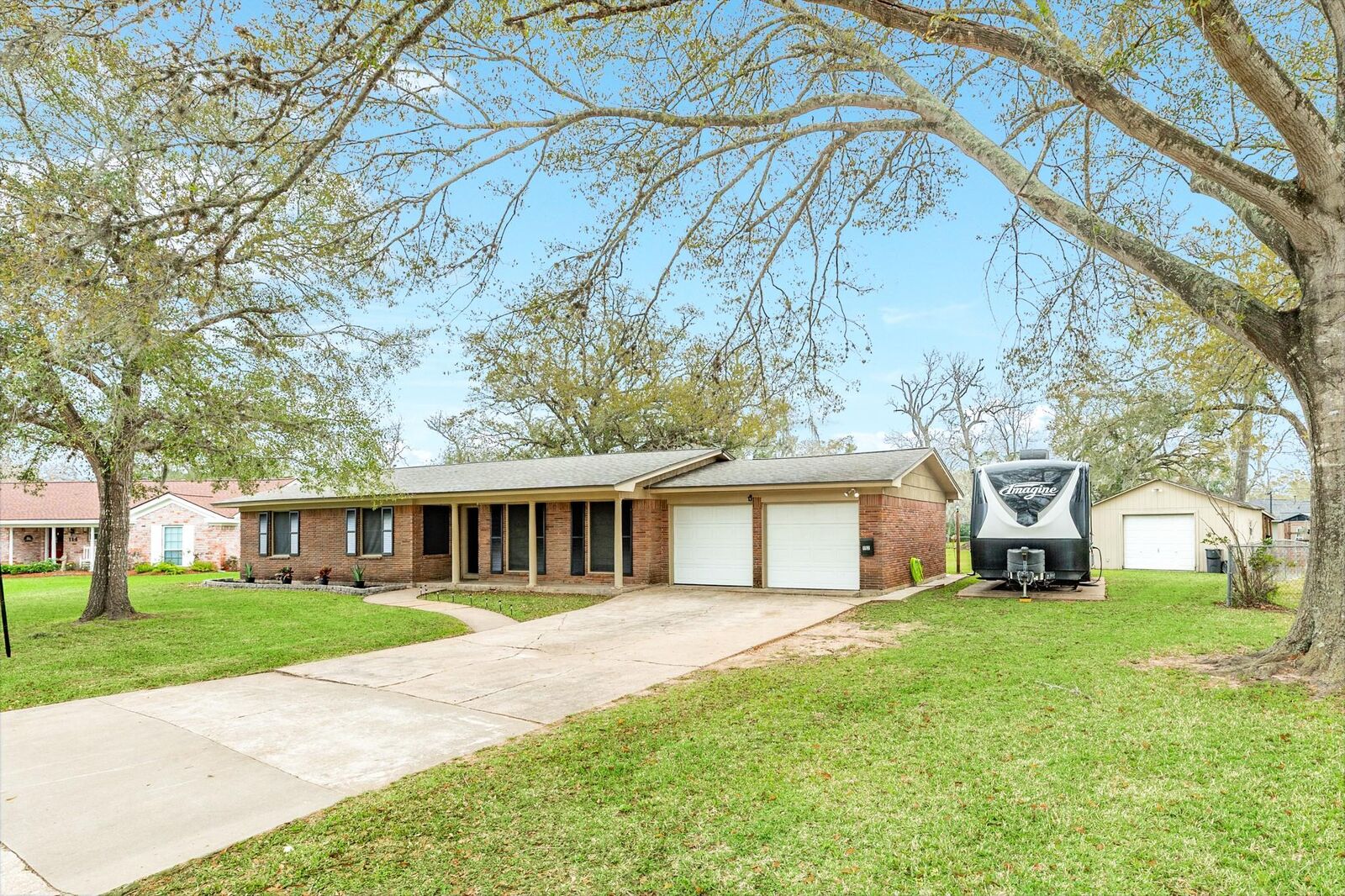 Property Photo:  112 Blossom Street  TX 77566 
