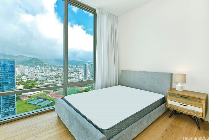 Property Photo:  1001 Queen Street Ph3915  HI 96814 