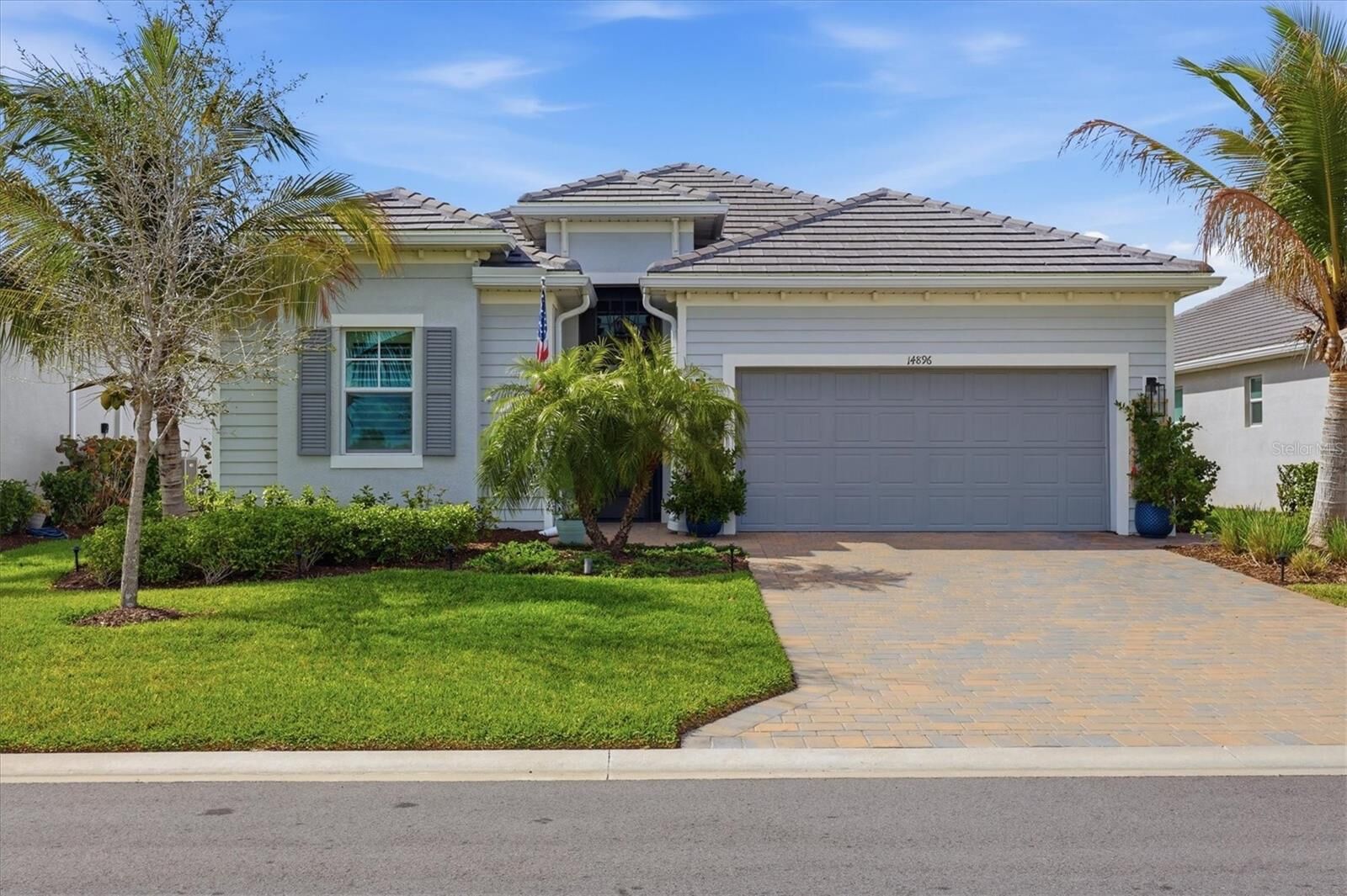 Property Photo:  14896 Redbud Lane  FL 33955 