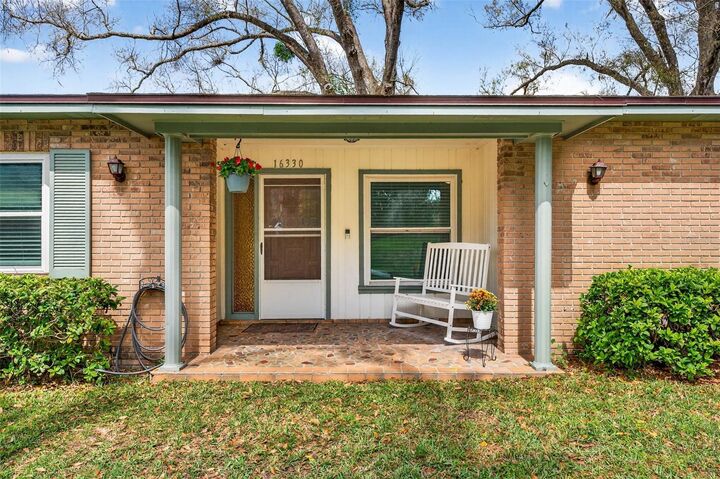 Property Photo:  16330 Hanna Road  FL 33549 