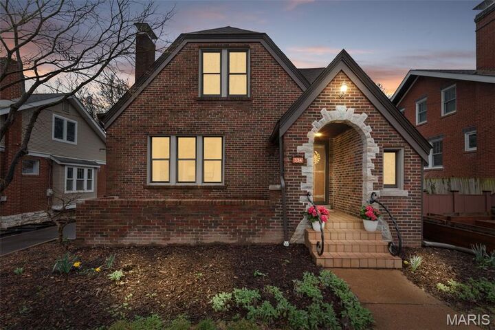 Property Photo: 334 Marion Avenue MO 63119