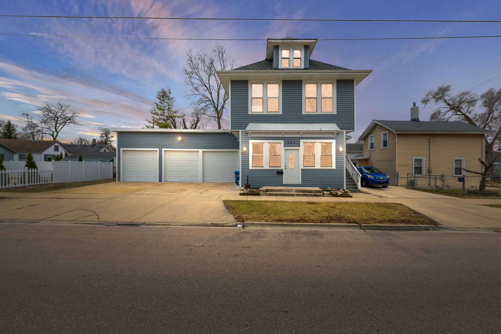 Property Photo:  605 Grove Street  IL 60505 