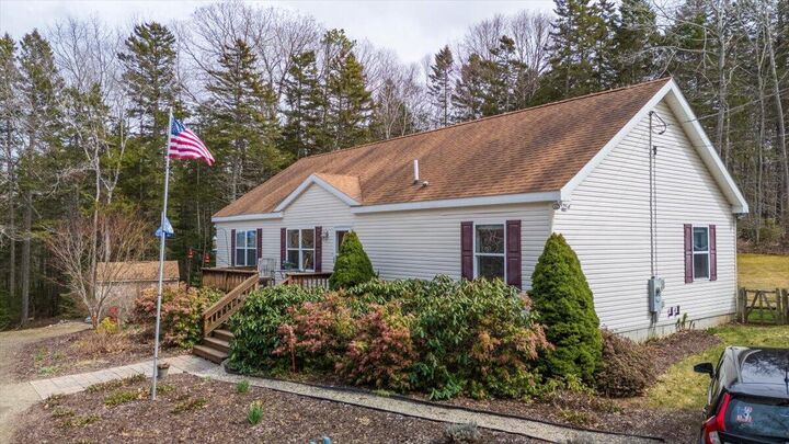 Property Photo:  407 Waldoboro Road  ME 04547 