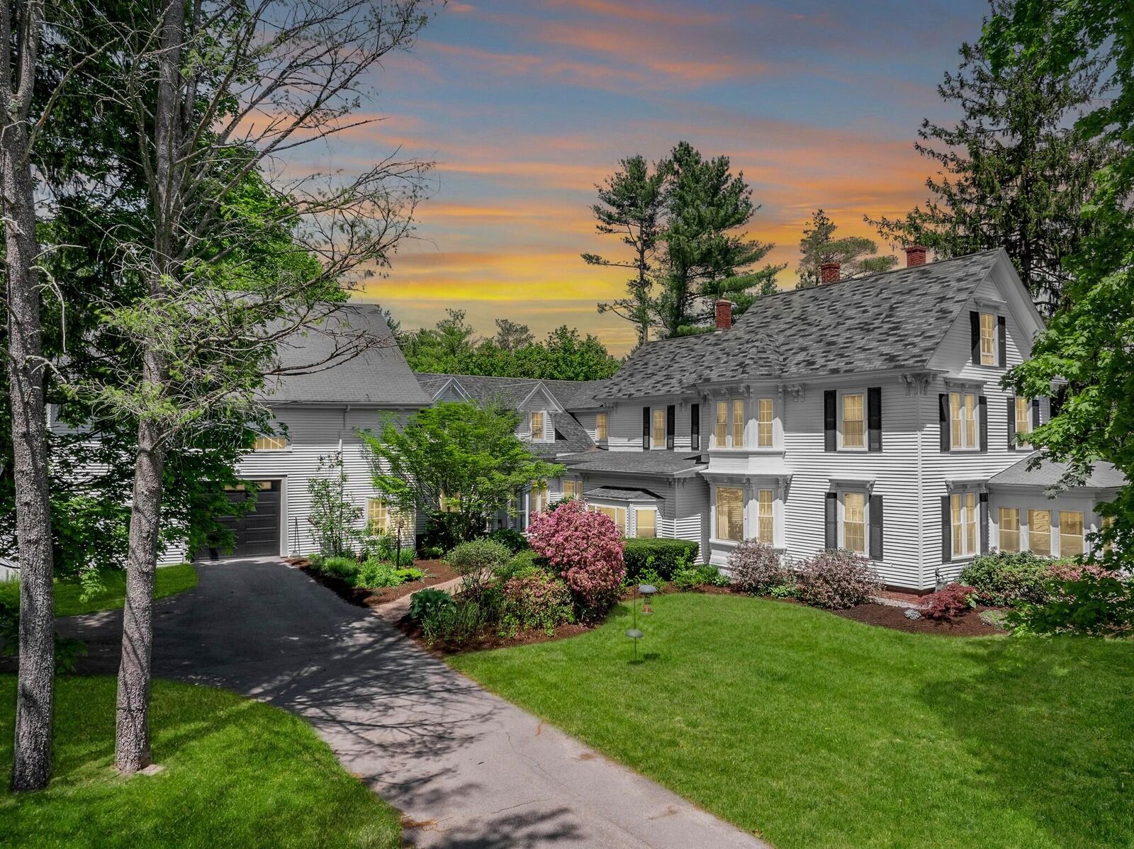 Property Photo:  1290 State Street  ME 04401 