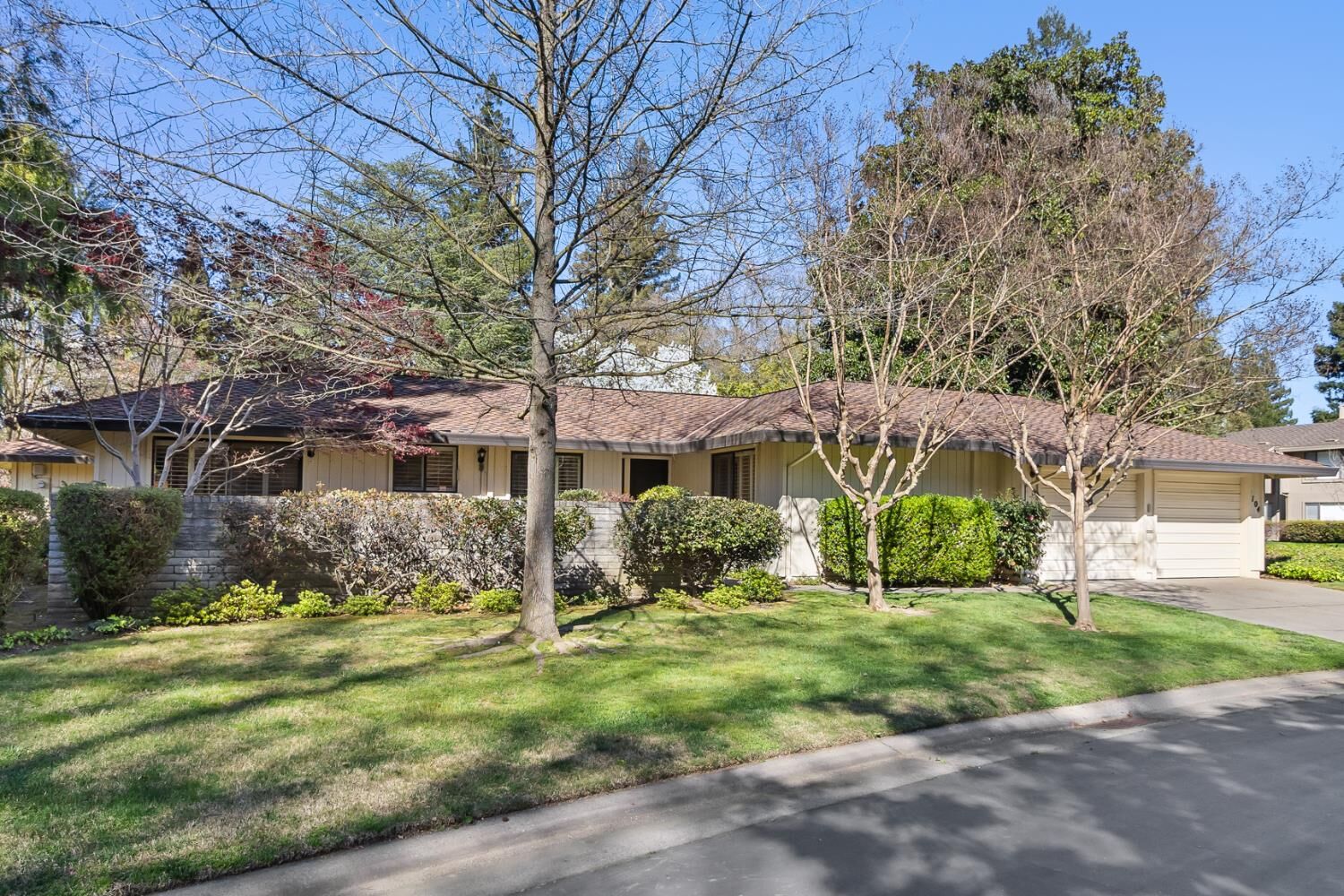 Property Photo:  1104 Commons Drive  CA 95825 