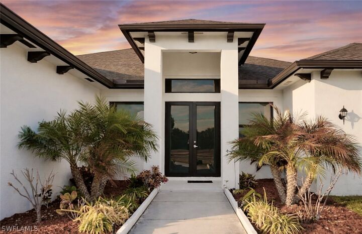 Property Photo: 593 39th Avenue NW FL 34120