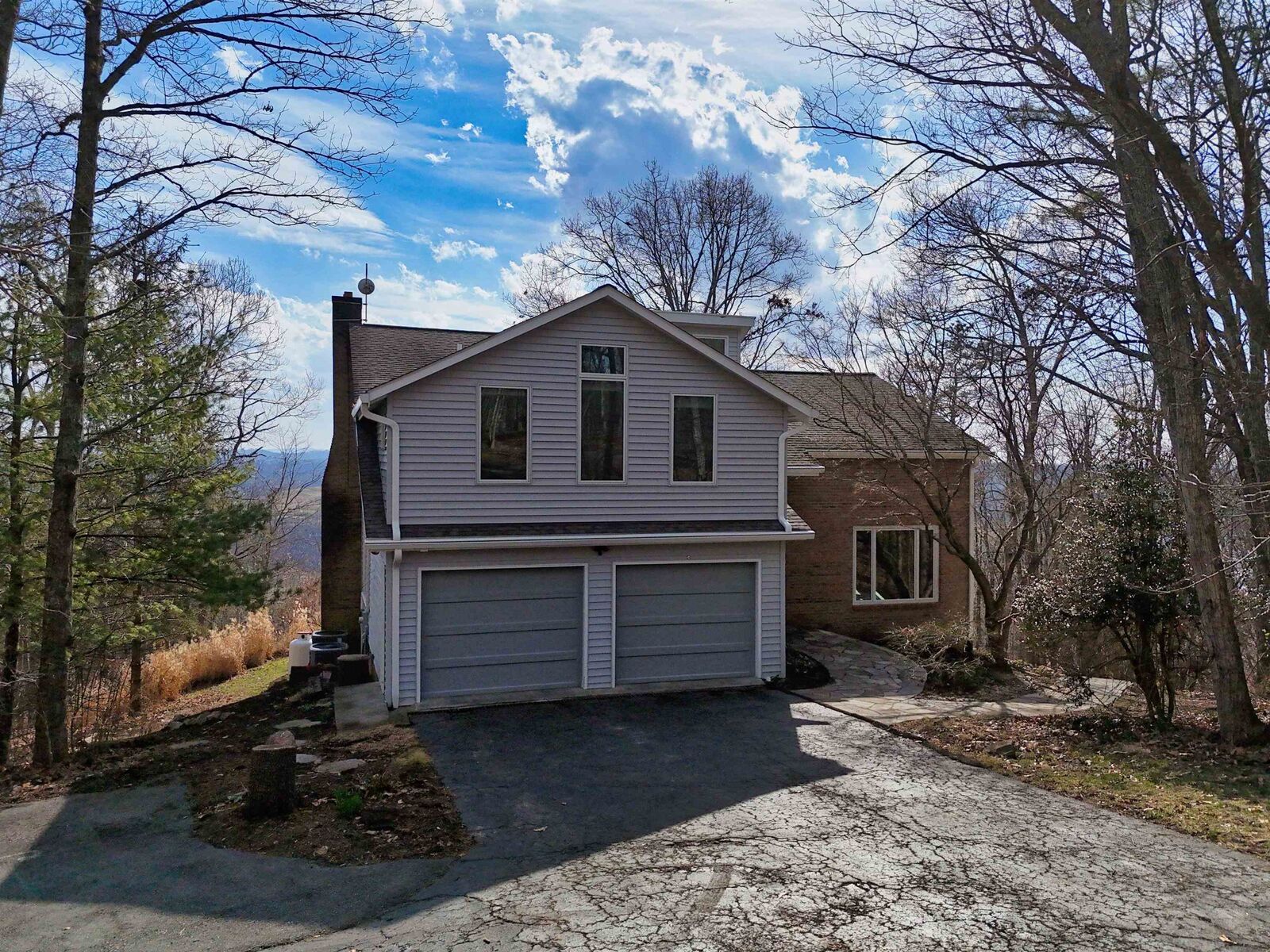 Property Photo:  4215 Oakwood Court  VA 24141 