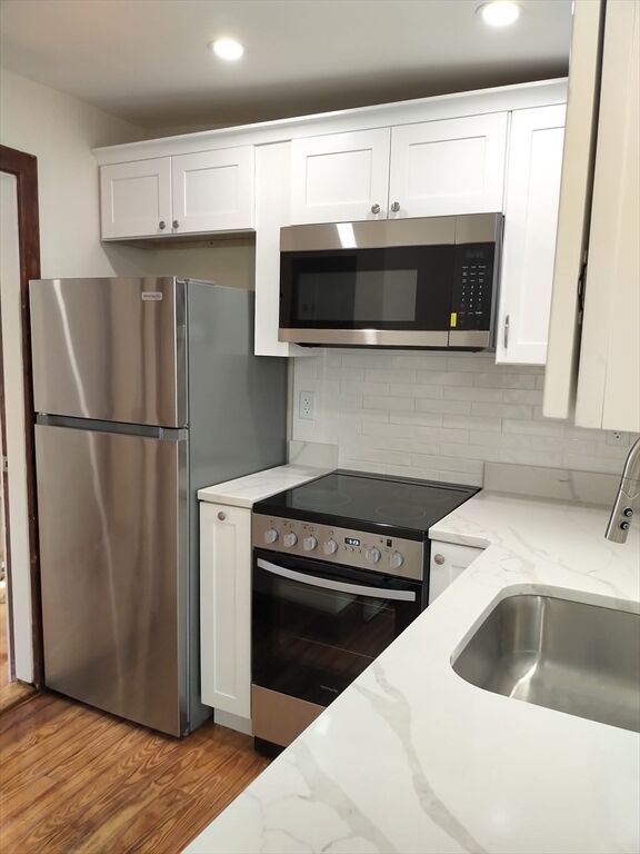 Property Photo:  50 Waltham St 11  MA 02118 
