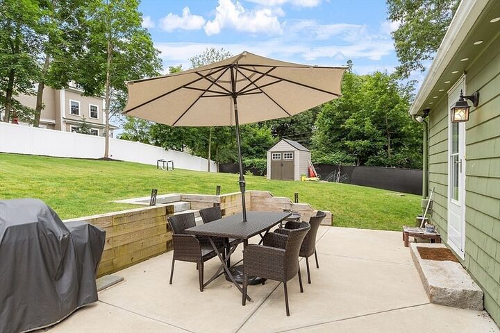 Property Photo:  193 Saint Mary St  MA 02494 