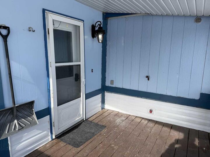 Property Photo:  812 6 Avenue SW 92  AB T0G 2A4 