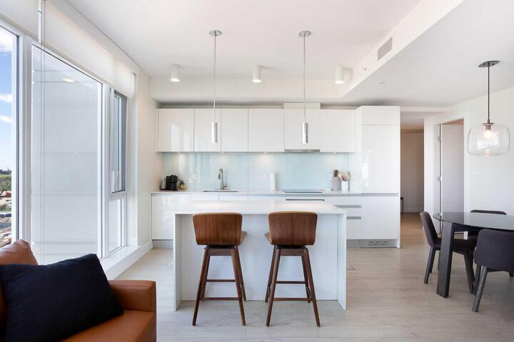 Property Photo: 1188 3 Street SE 1204 AB T2G 1H8