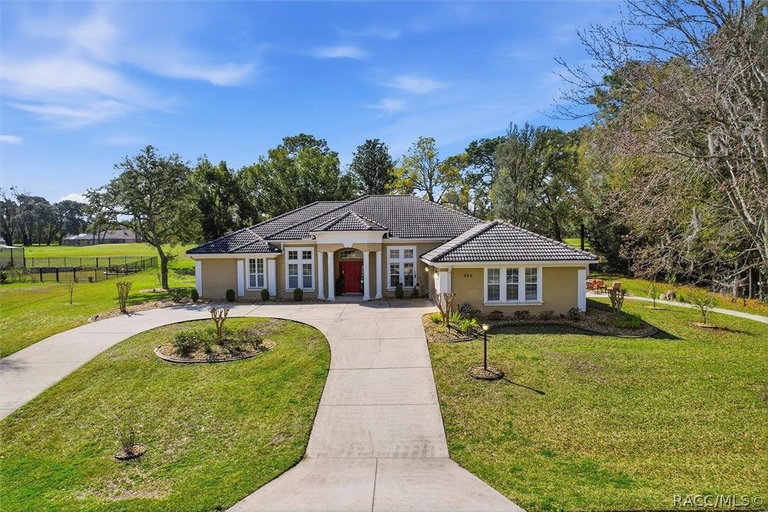 Property Photo:  468 E Keller Court  FL 34442 