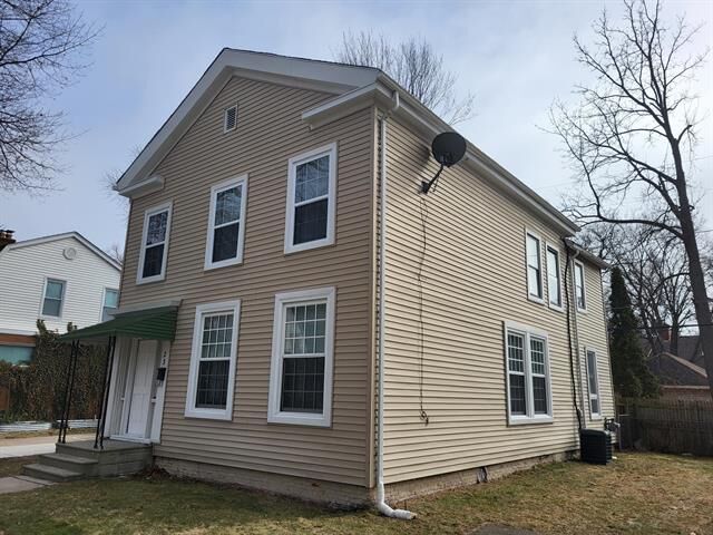 Property Photo: 23 Ferrin Place MI 48043