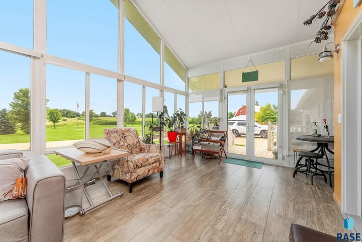 Property Photo: 27529 477th Ave SD 57032