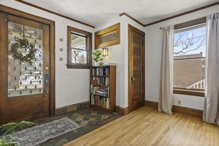 Property Photo:  318 West Lakeside Street  WI 53715 