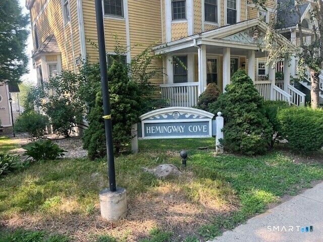 Property Photo:  924 Quinnipiac Avenue Apt 7  CT 06513 