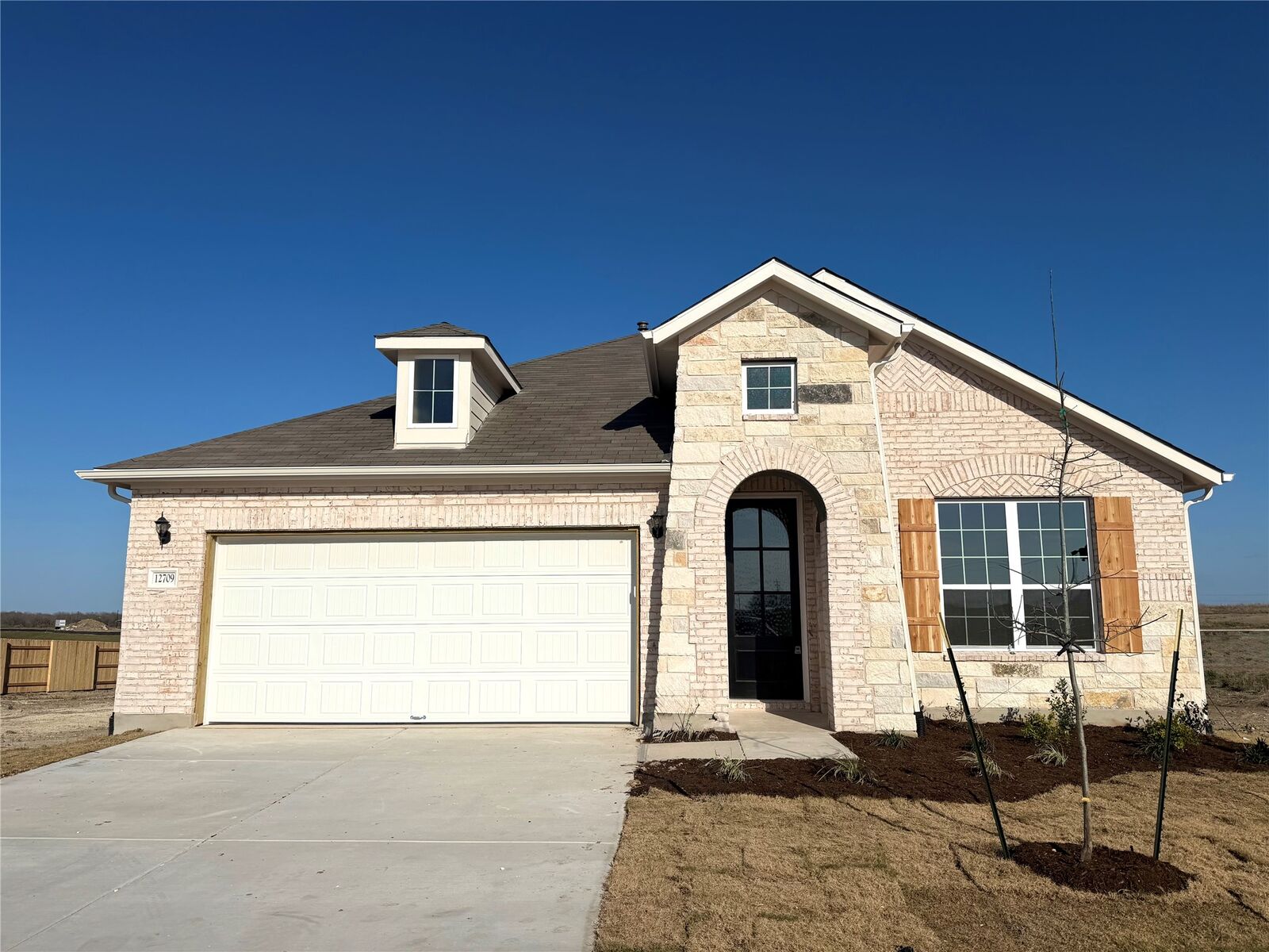 Property Photo:  12709 Raven Meadow Drive  TX 78610 
