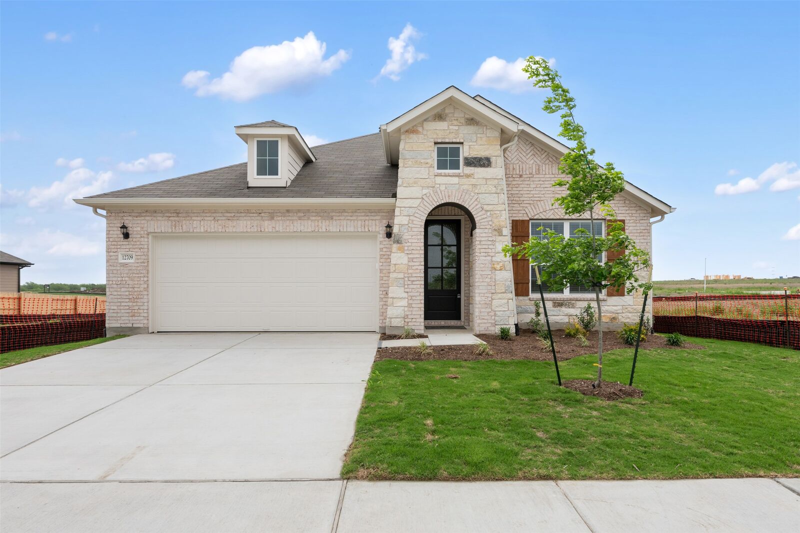Property Photo:  12709 Raven Meadow Drive  TX 78610 