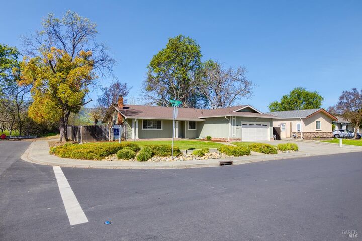 Property Photo:  700 Granada Lane  CA 95688 