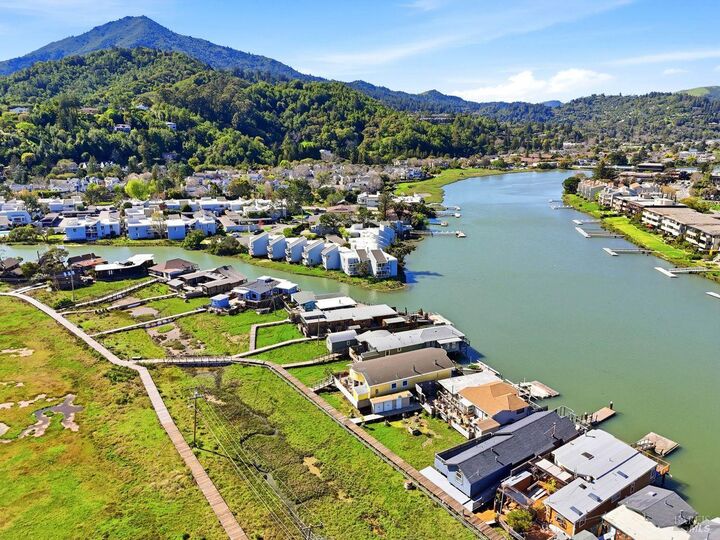 Property Photo:  21 Boardwalk One  CA 94939 