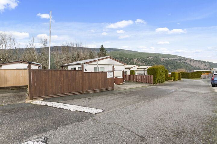 Photo de la propriété:  1436 Frost Road 79  BC V2R 4X8 